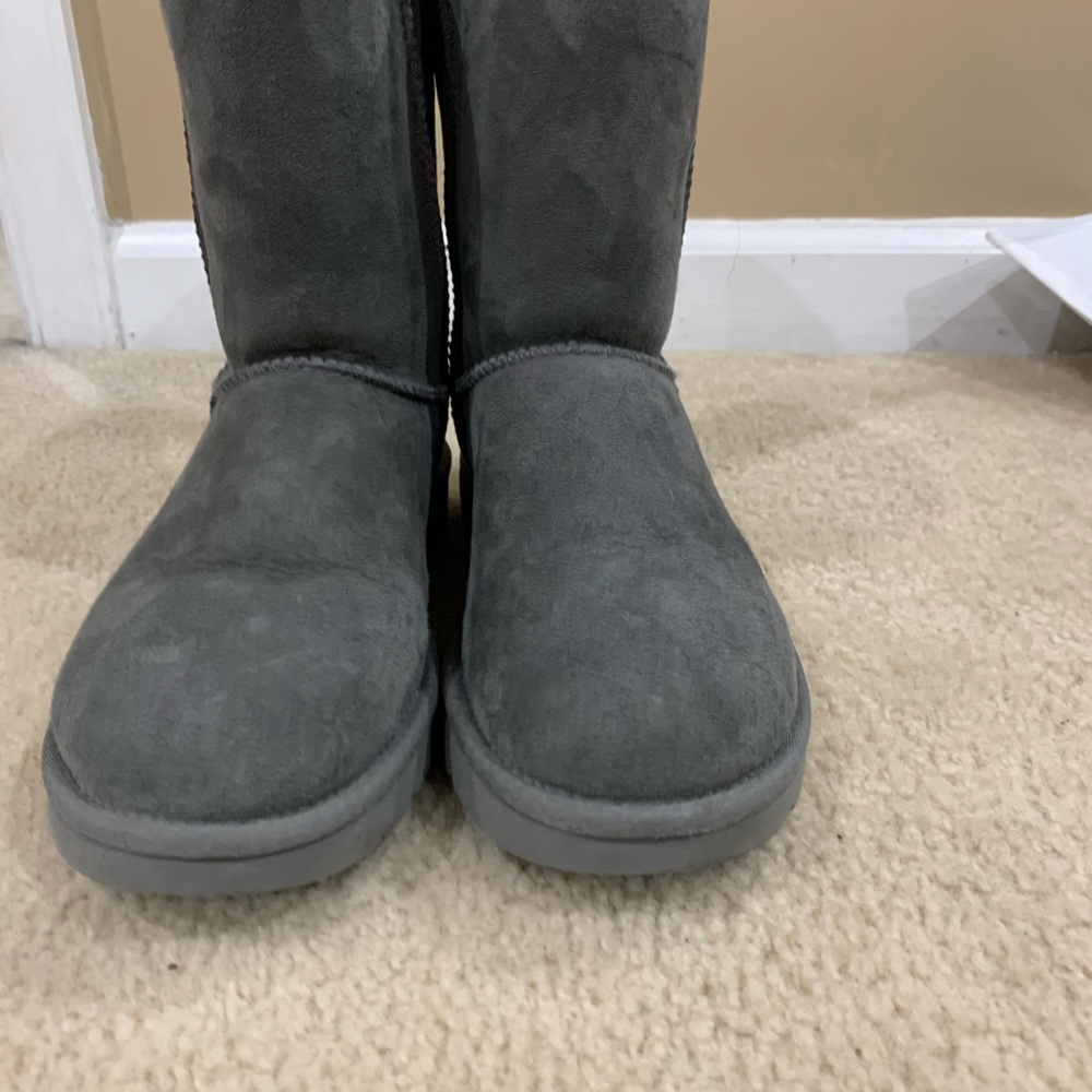 Gray Uggs - image 3